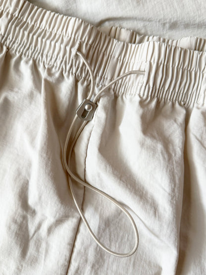 BETA NYLON SHORTS V1 - EGGSHELL